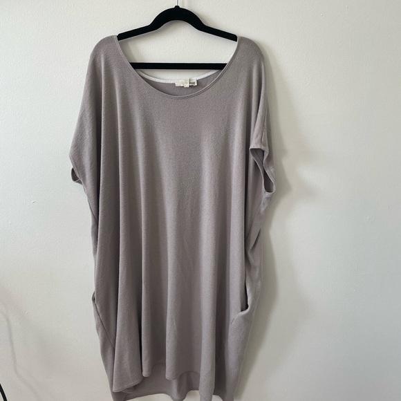 Grey/taupe t-shirt dress from Wilfred - Picture 1 of 3